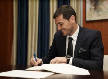 Iker Casillas renueva contrato con el Porto hasta 2020