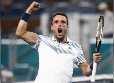 El español Roberto Bautista elimina a Novak Djokovic en Miami