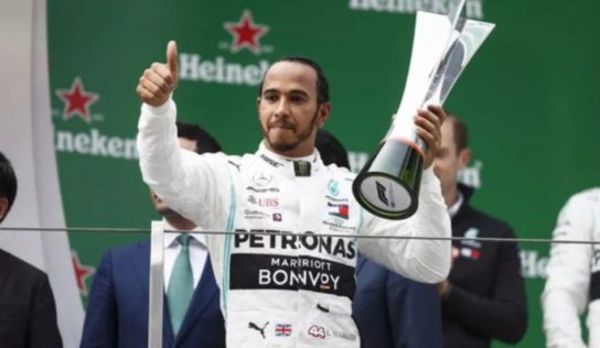 Hamilton muestra autoridad y triunfa en GP 1000 de Fórmula 1