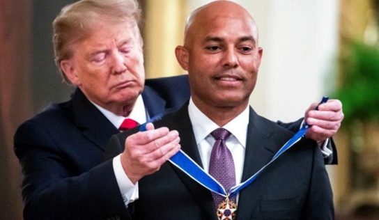 Expelotero panameño Mariano Rivera recibe Medalla de la Libertad