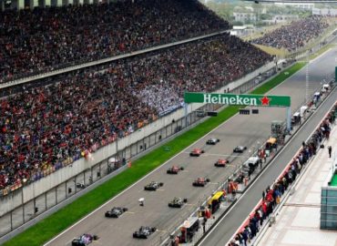 Posponen Gran Premio de China de Fórmula 1 por brote de Covid-19