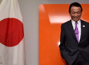 Juegos Olímpicos están “malditos” cada 40 años, opina vicepresidente de Japón por COVID-19