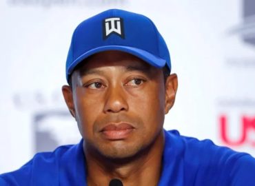 Demandan a Tiger Woods y a un caddie por un incidente en un torneo