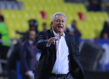 Víctor Manuel Vucetich es nuevo director técnico de Chivas