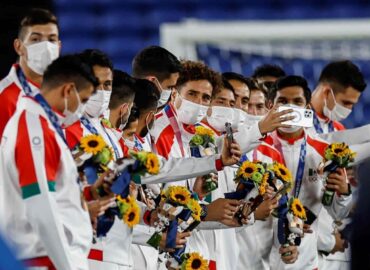 Recibe México la medalla de bronce en futbol