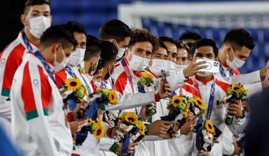 Recibe México la medalla de bronce en futbol