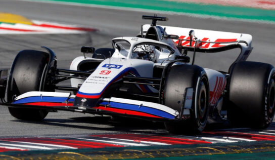 La FIA permite correr a los pilotos rusos, pero sin bandera ni símbolos