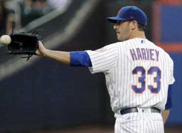 MLB suspende a Harvey por distribuir droga que causó la muerte a Skaggs
