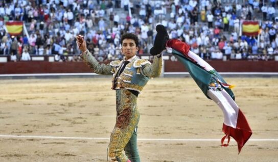 El torero mexicano Leo Valadez triunfa en Las Ventas