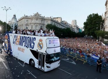 Real Madrid desata festejos en la Plaza Cibeles y en redes sociales