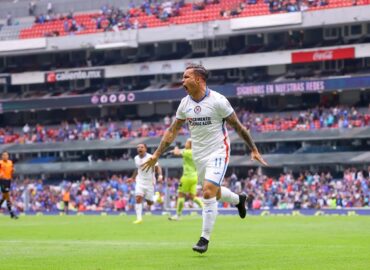 Cruz Azul gana a Querétaro y respira en el Apertura 2022