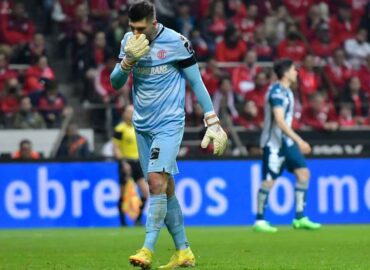 <strong>Tiago Volpi vuelve a recibir cinco goles en una final, Toluca va por un milagro al Hidalgo</strong>
